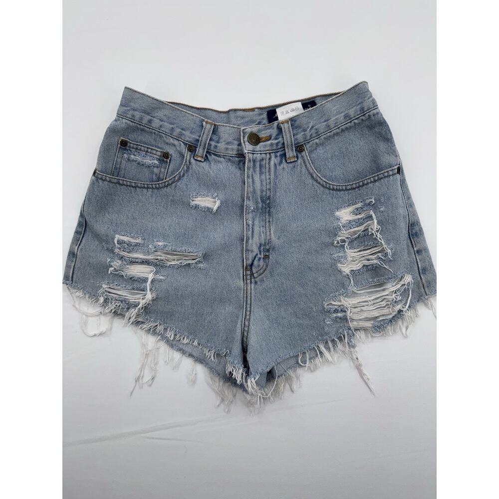 Eddie Bauer‎ distressed Women’s denim shorts size 6